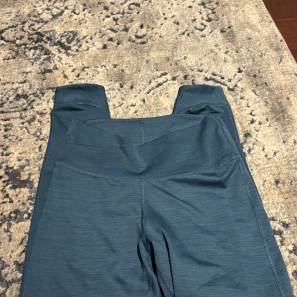 Nike dri-fit leggings never worn size medium - Picture 2 of 9